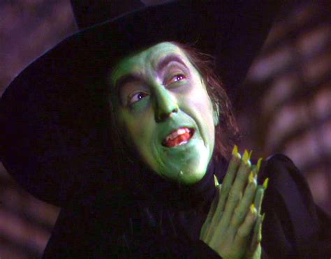 Vocal performance by the wicked witch from the wizard of oz